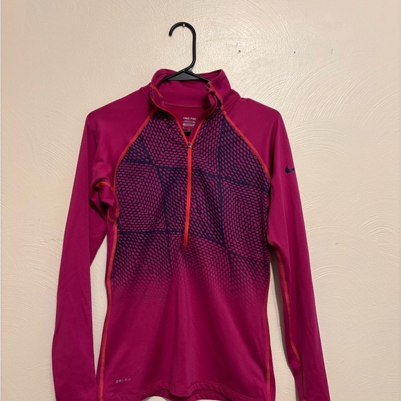 Nike Tops - Nike Pro Fuchsia Performance Top
